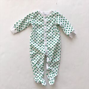 Carters clover print footed sleeper EUC 9 months